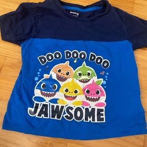 Pinkfong Tshirt boys 4T